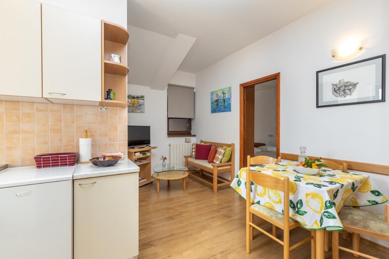 Apartments Ruzica ポレッチ エクステリア 写真